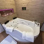 Deluxe In Center Appartement