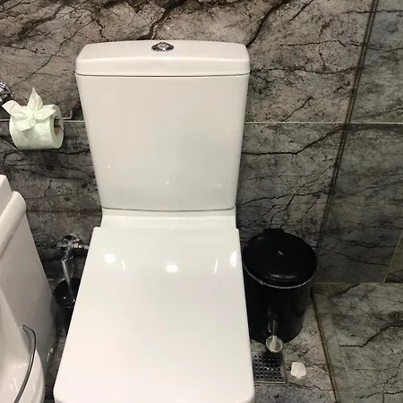 아파트 Deluxe In Center 티라나