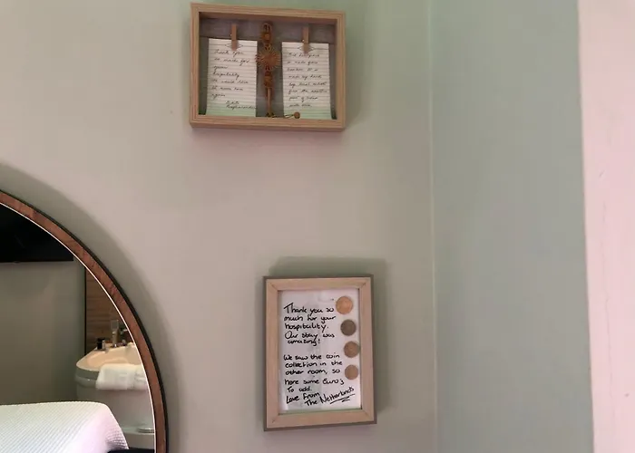 Deluxe In Center * Tirana